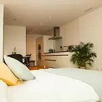 Penthouse Apartments Lakeside