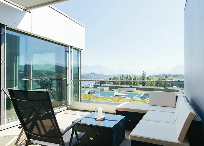 Penthouse Apartments Lakeside